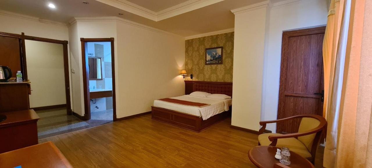 Hoang Yen Hotel Thuan An Εξωτερικό φωτογραφία